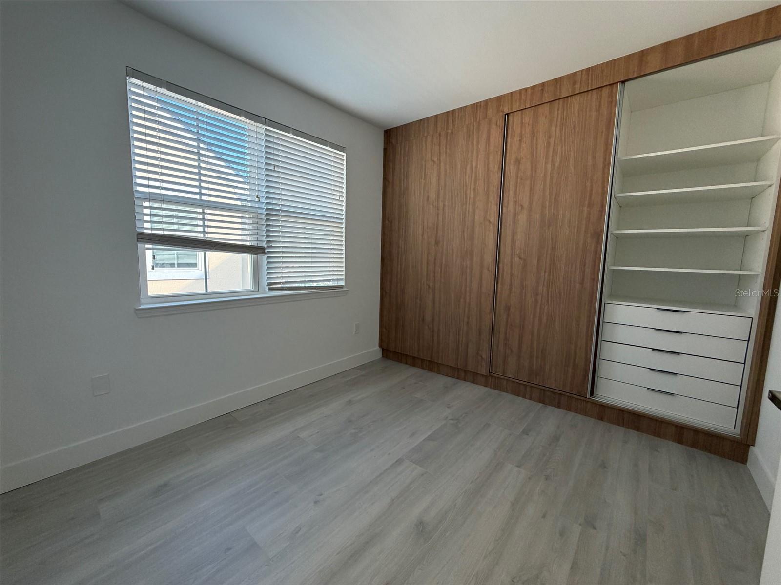 HAMPTONS/METROWEST - Residential