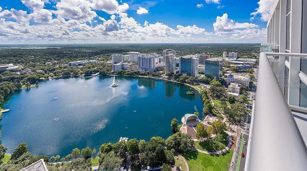 Photo of 150 E Robinson Street #29B, Orlando, FL 32801 (MLS # O6451577)