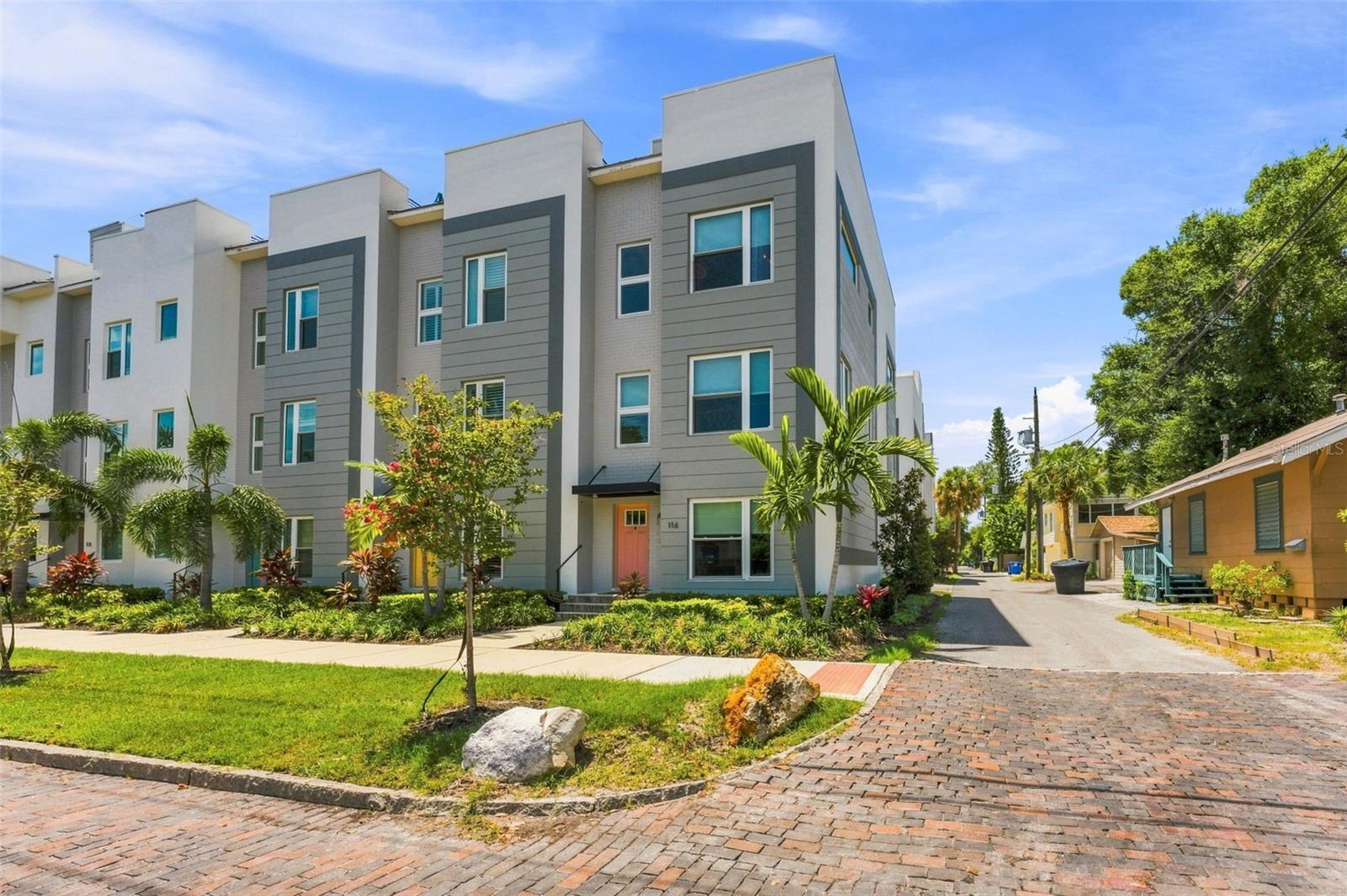 116 26TH STREET N