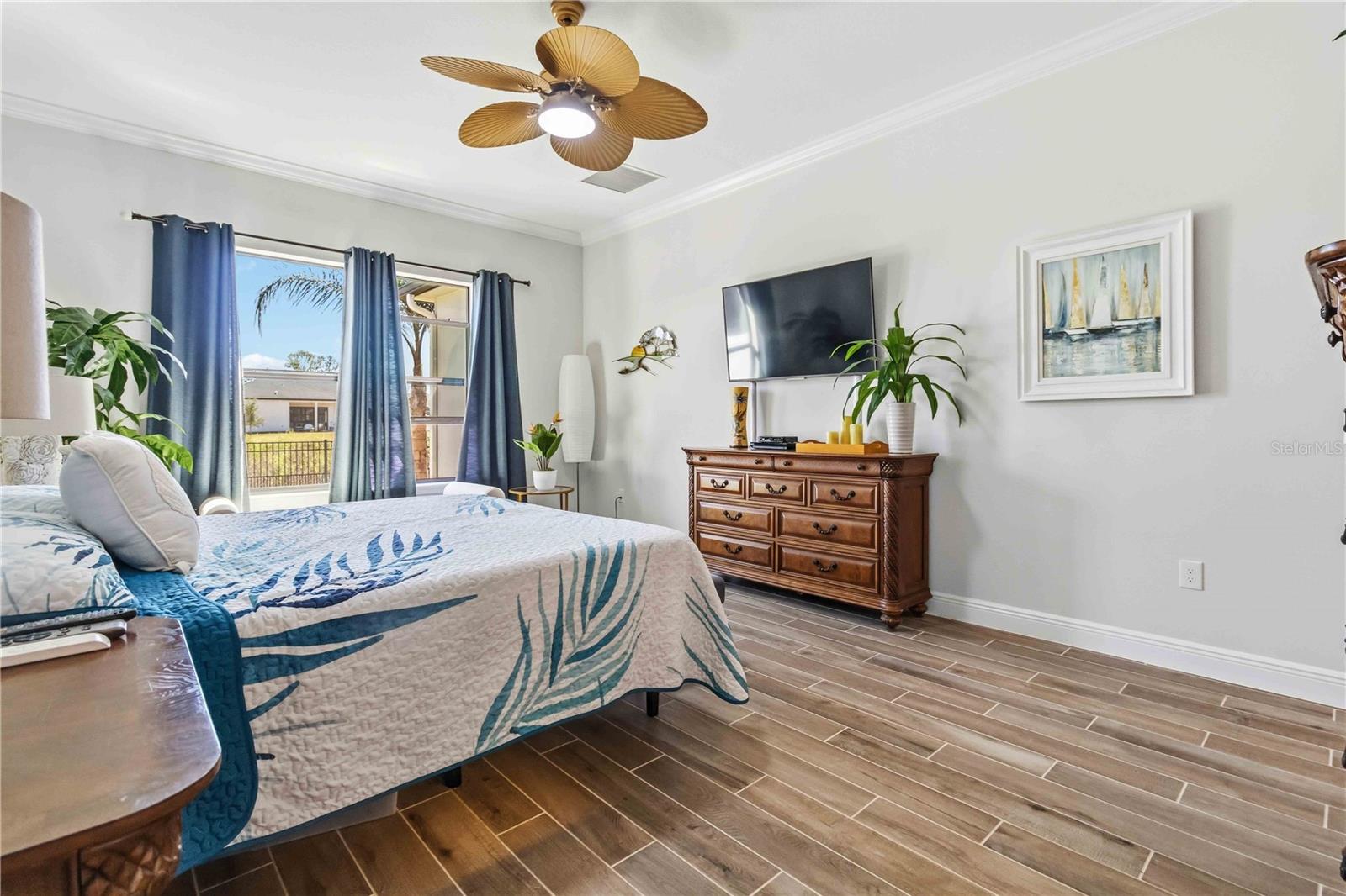 SOUTH CARPENTER ESTATES - Residential