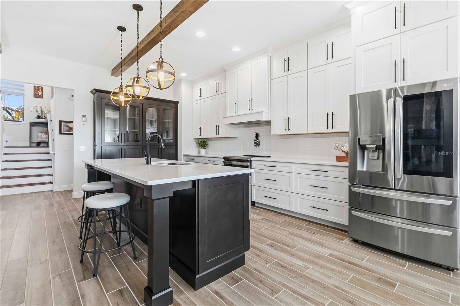 SOUTH CARPENTER ESTATES - Residential