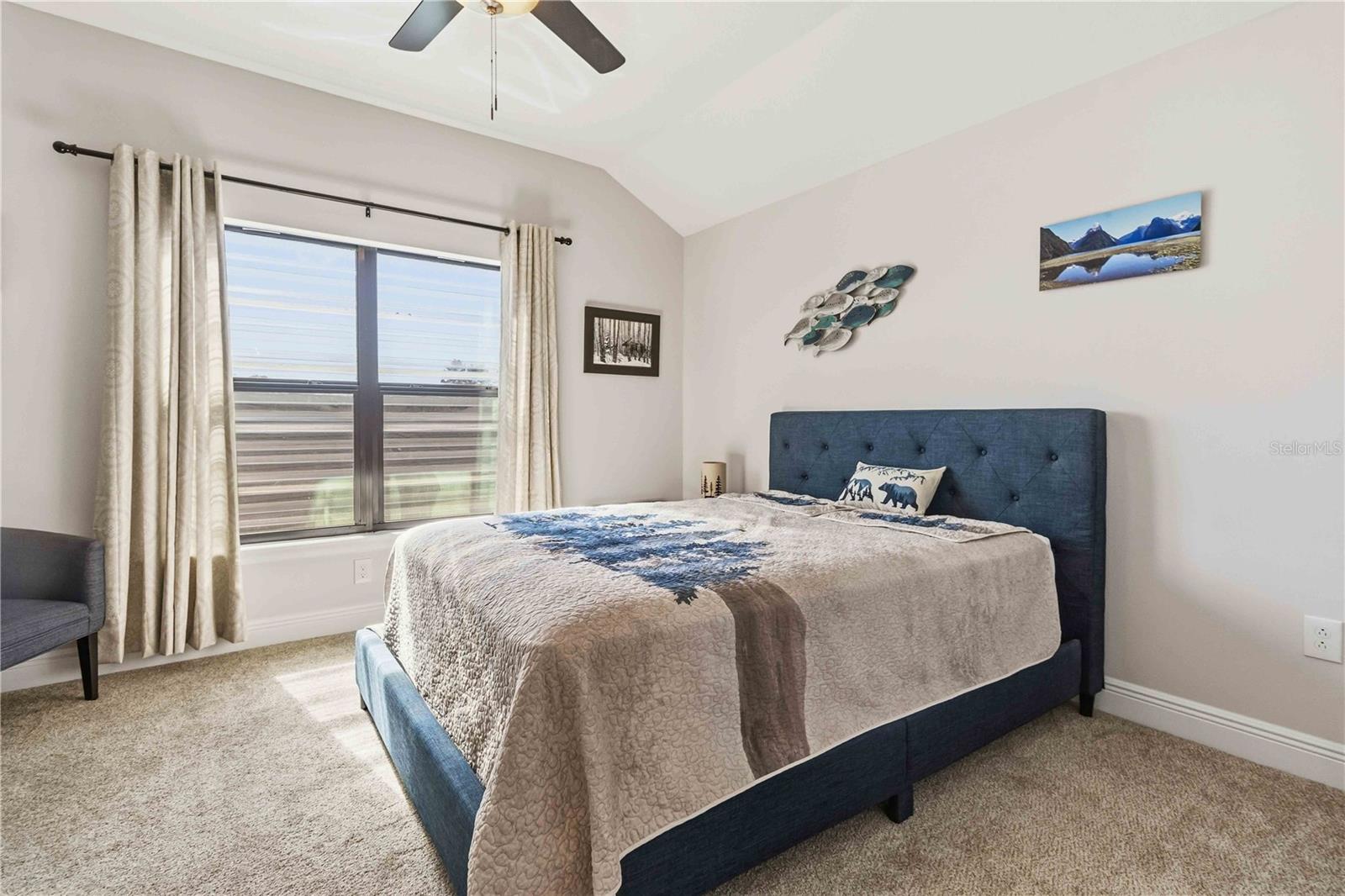 SOUTH CARPENTER ESTATES - Residential