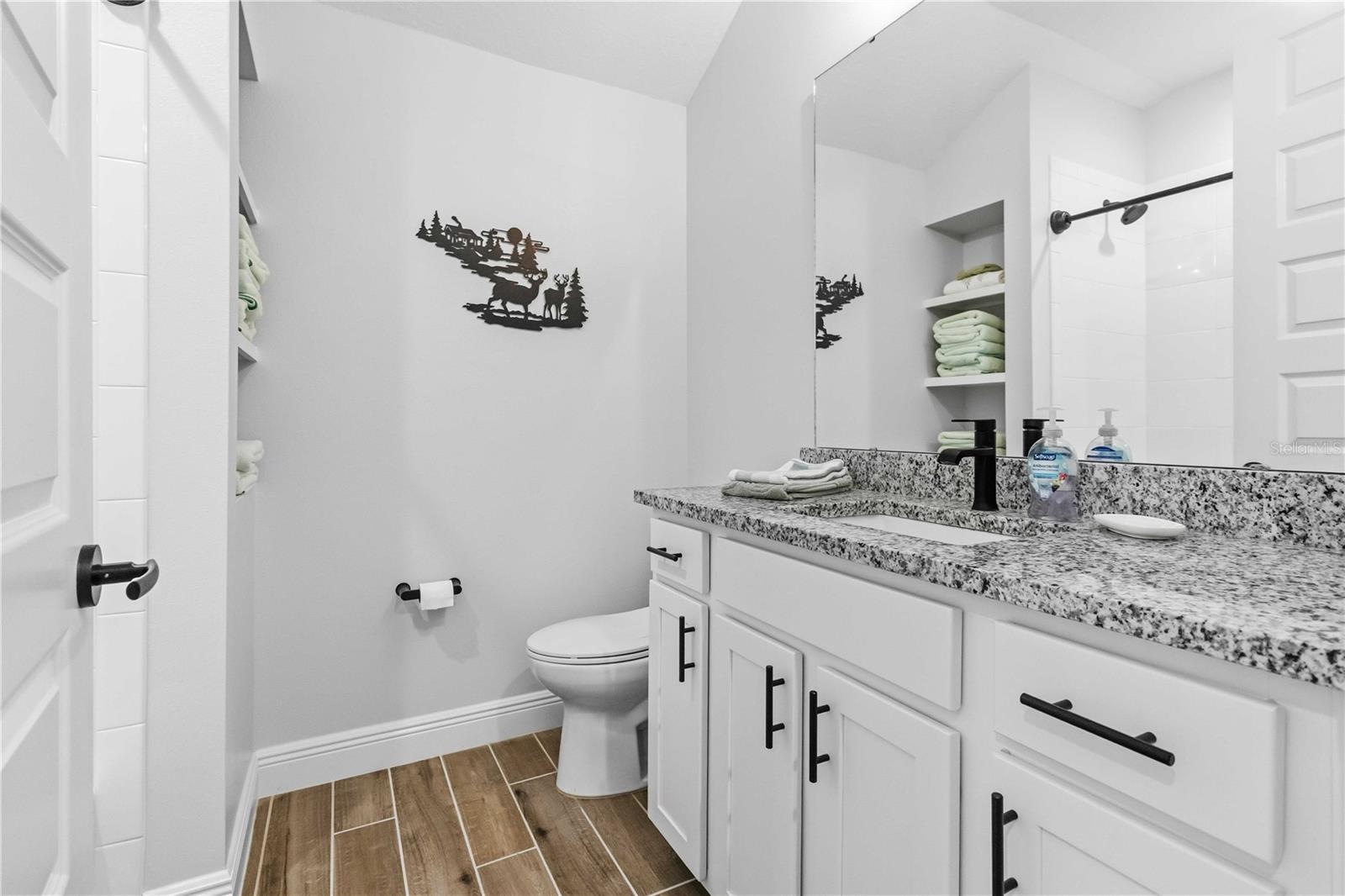 SOUTH CARPENTER ESTATES - Residential