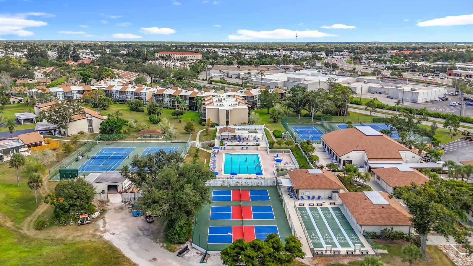 CARDINAL CONDO APTS - Residential