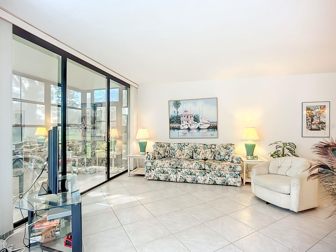 CARDINAL CONDO APTS - Residential
