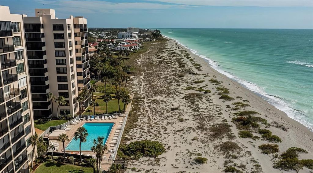 Photo of 627 Alhambra Road #701, Venice, FL 34285 (MLS # C7521097)