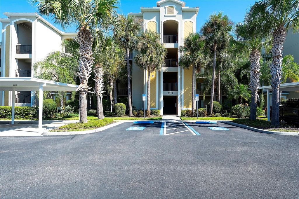 Photo of 7121 River Hammock Drive #303, Bradenton, FL 34212 (MLS # A4665633)