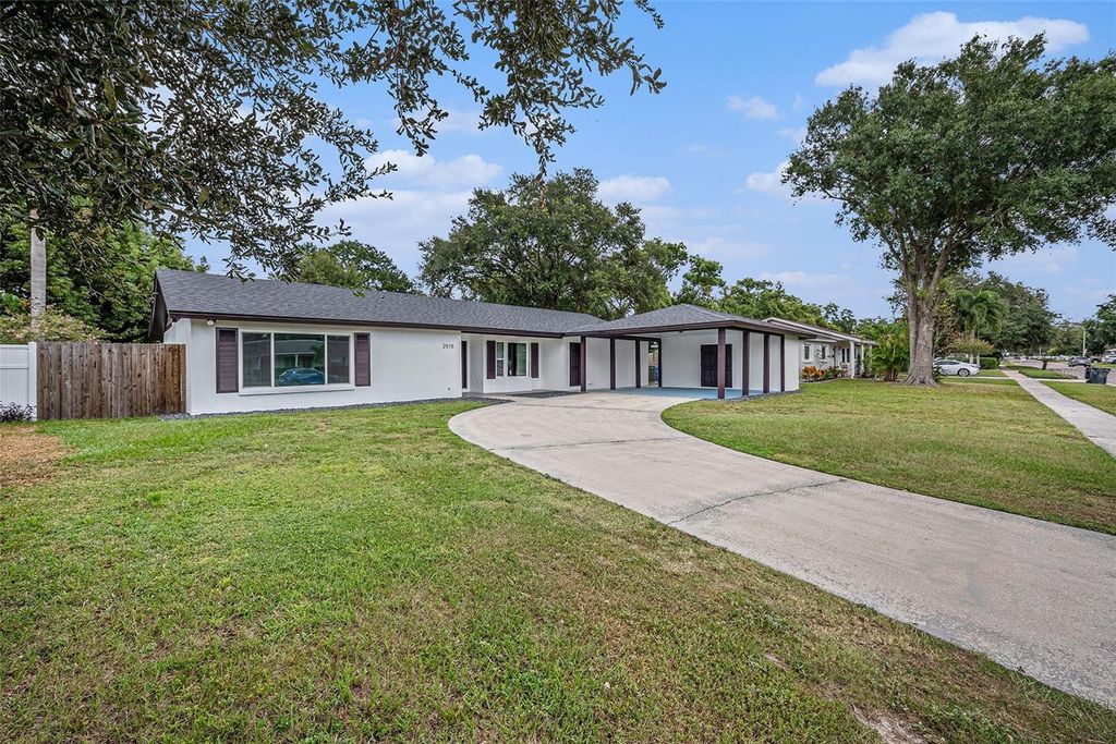 Photo of 2515 Lake Ellen Circle, Tampa, FL 33618 (MLS # TB8431013)