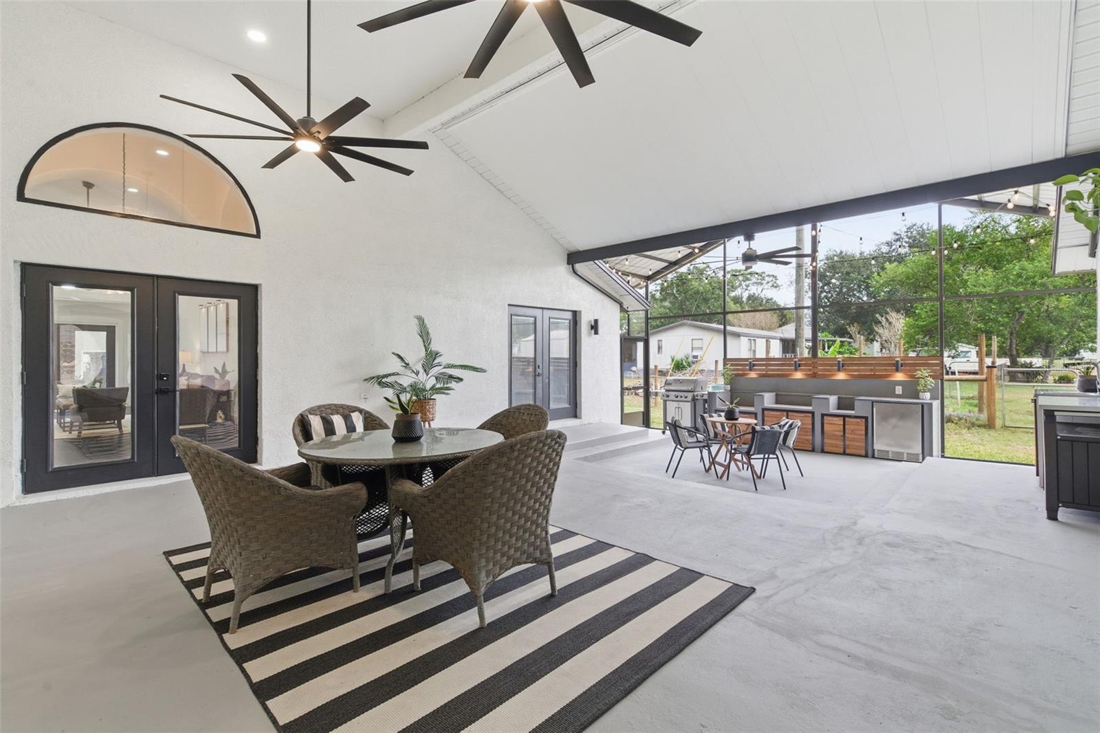 PLANTATION PINES - Residential