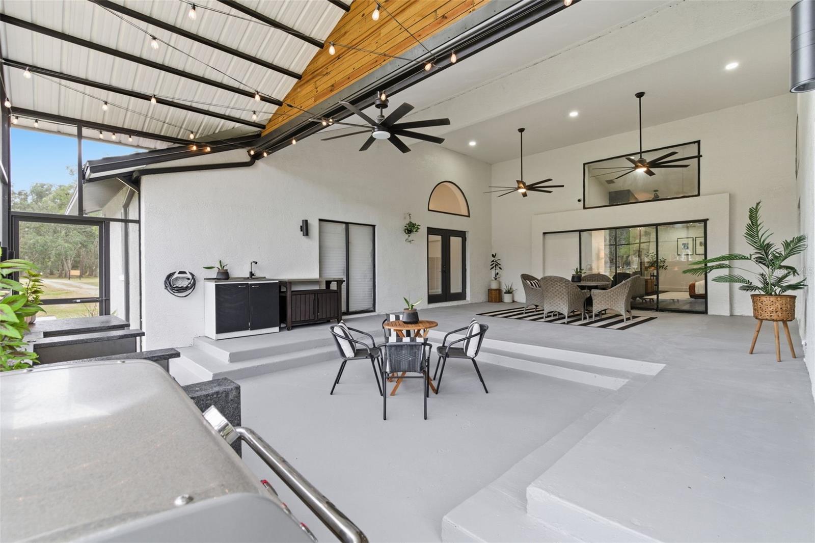 PLANTATION PINES - Residential