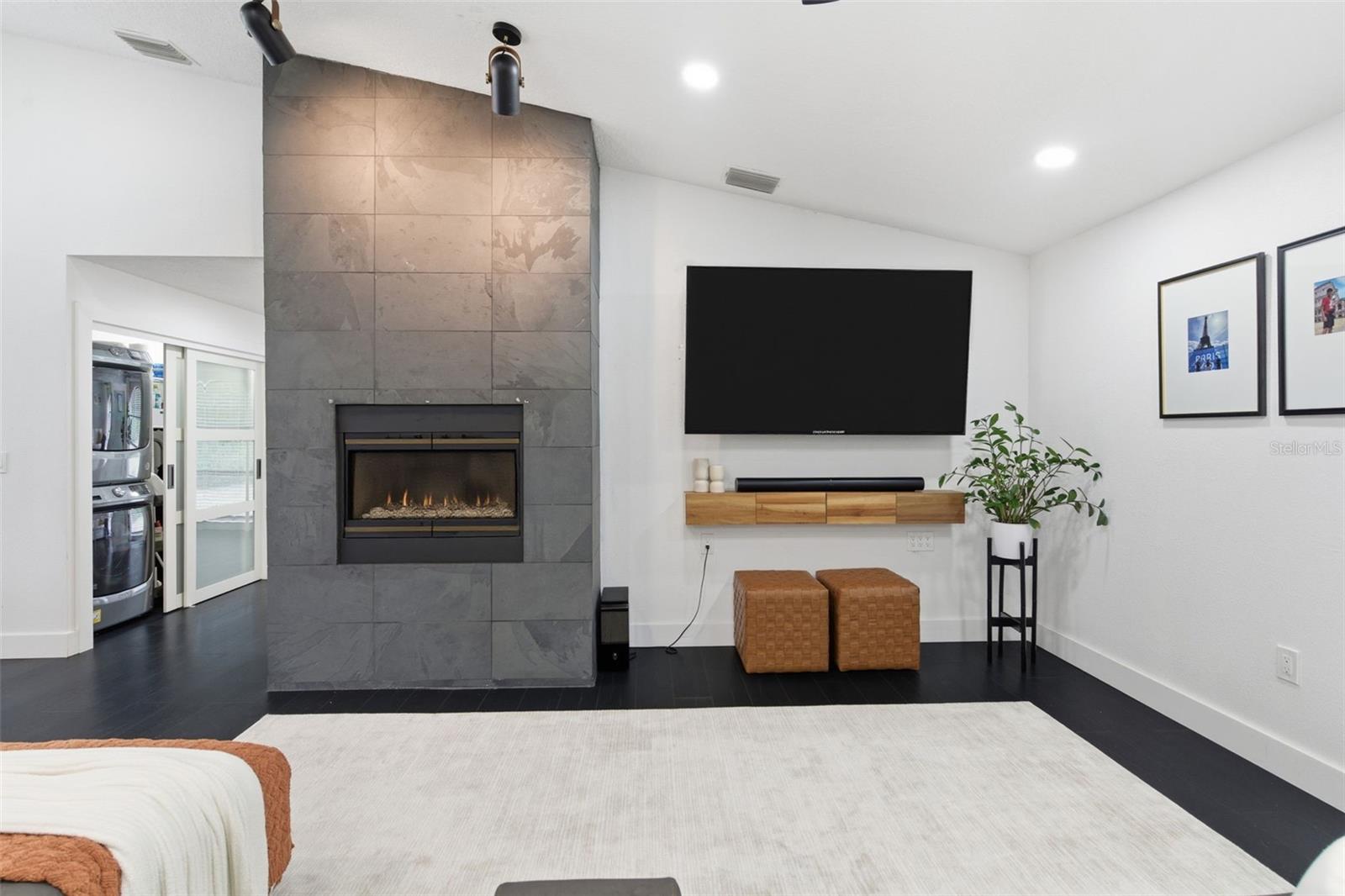 PLANTATION PINES - Residential