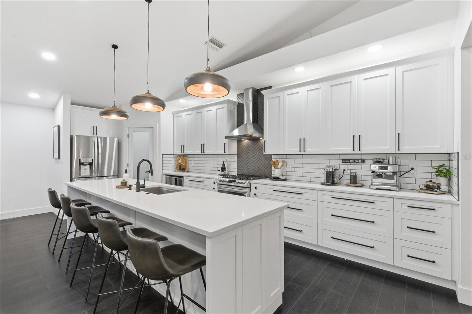 PLANTATION PINES - Residential