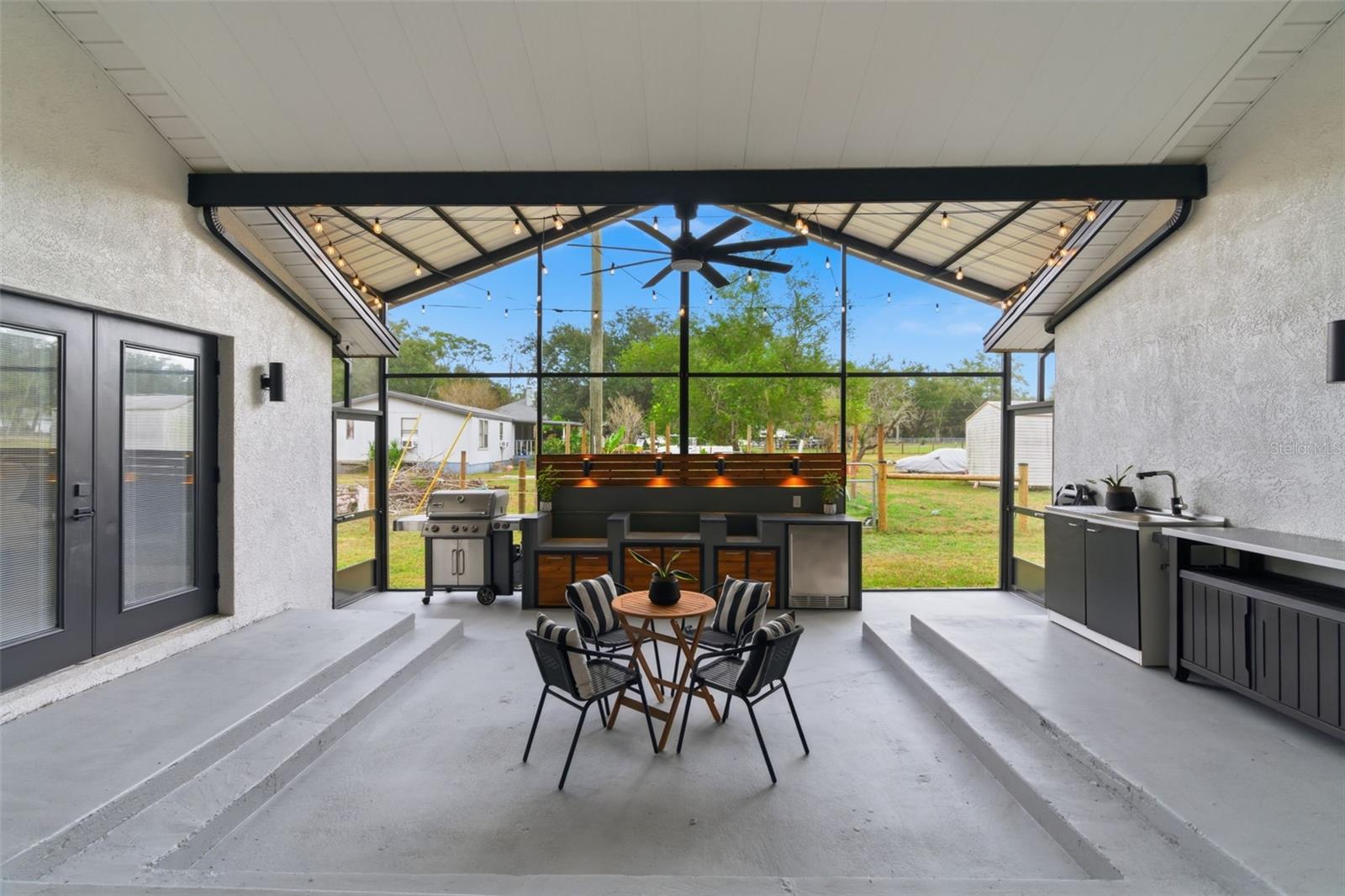 PLANTATION PINES - Residential