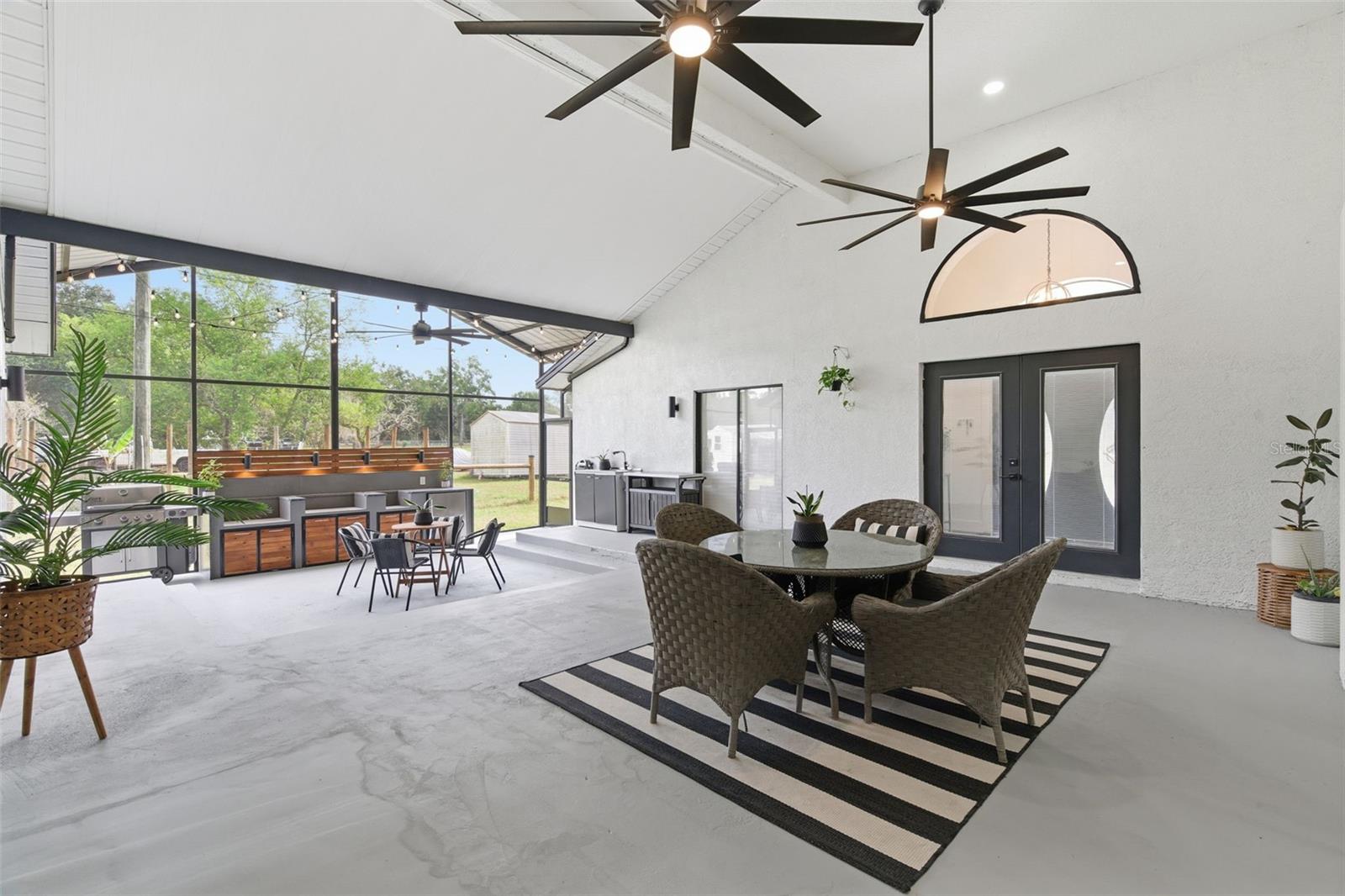 PLANTATION PINES - Residential