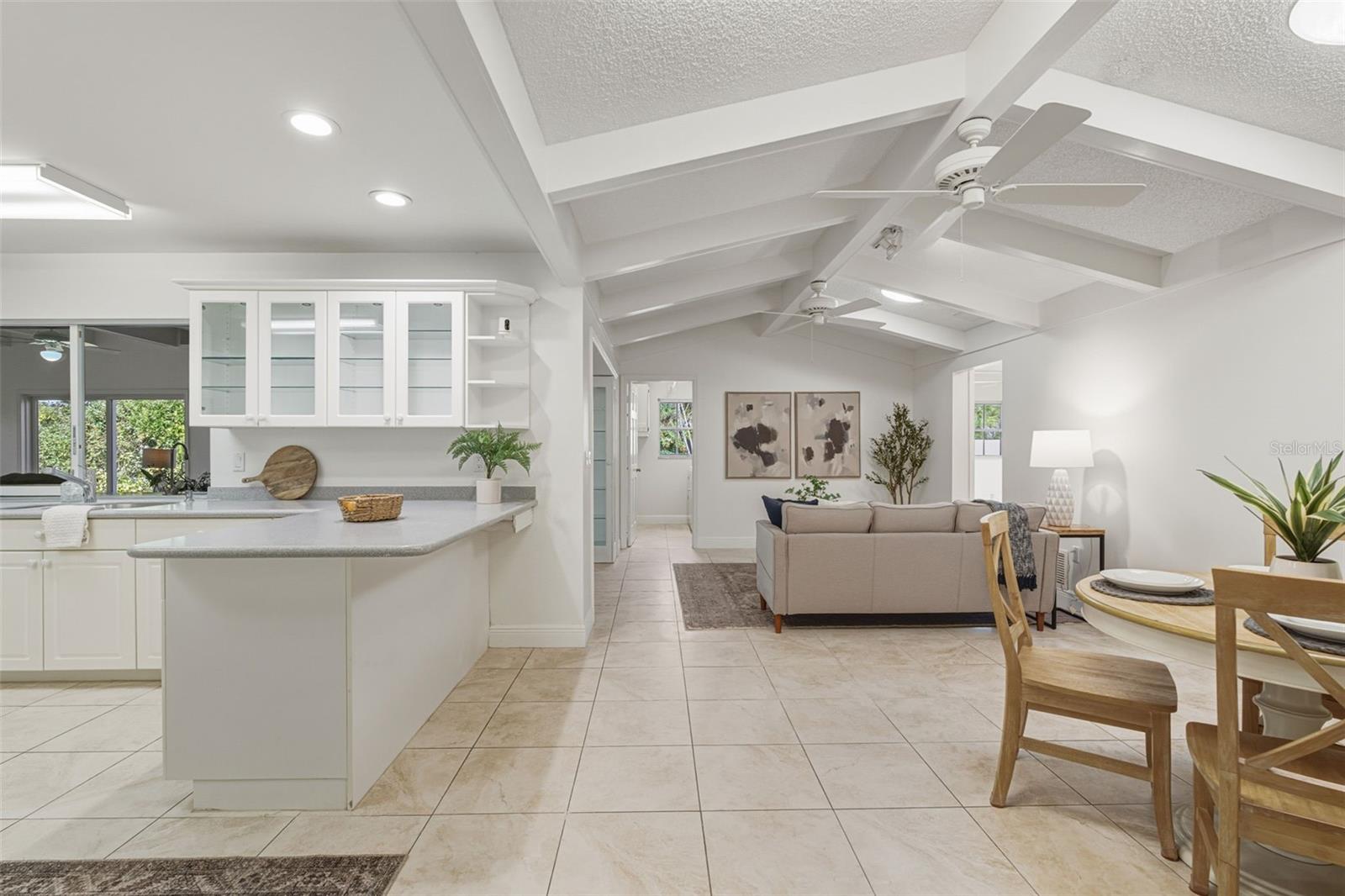 SOUTHBAY YACHT & RACQUET CLUB - Residential