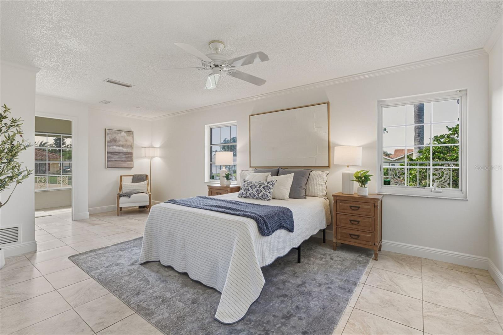 SOUTHBAY YACHT & RACQUET CLUB - Residential