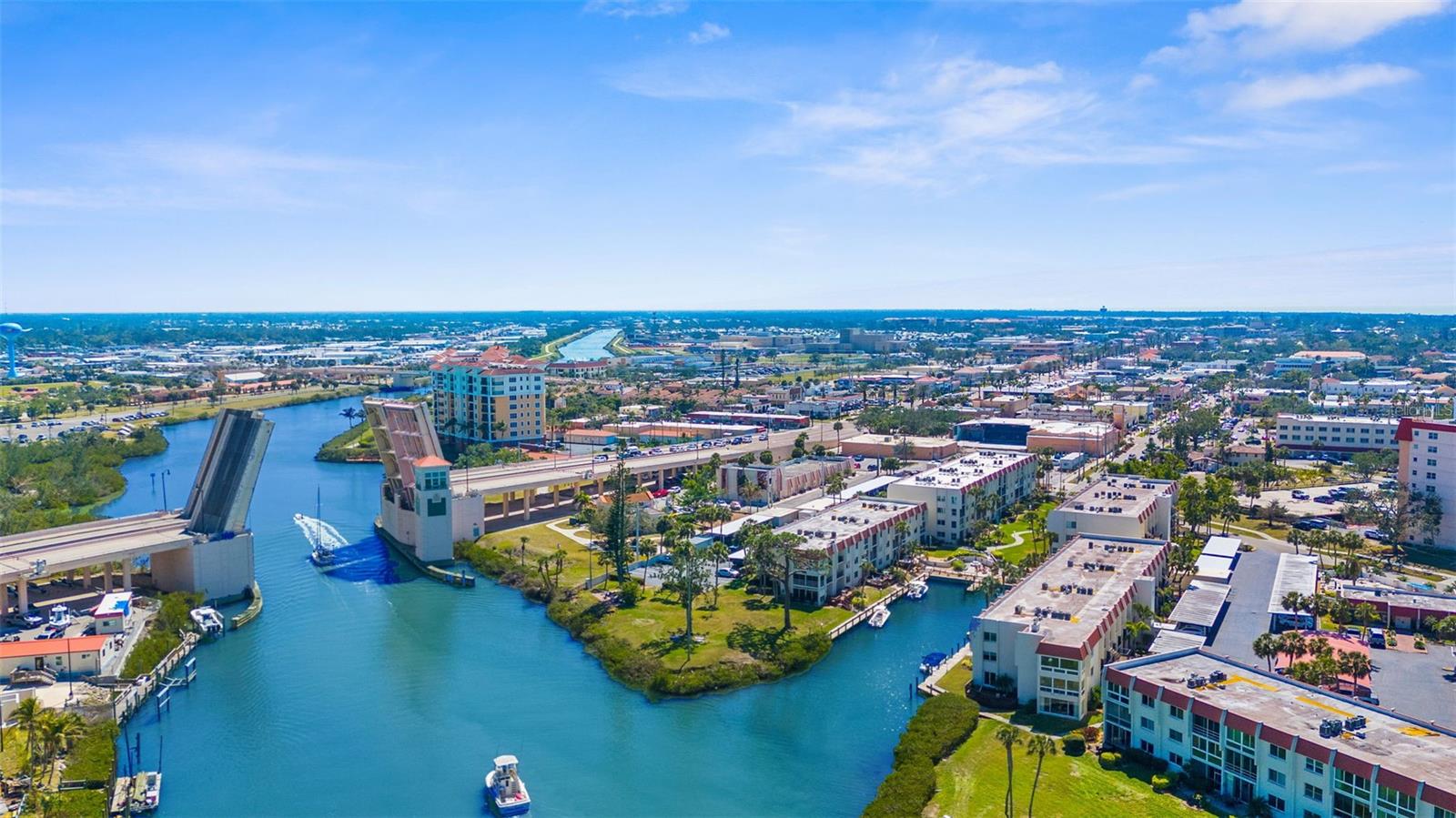 SOUTHBAY YACHT & RACQUET CLUB - Residential