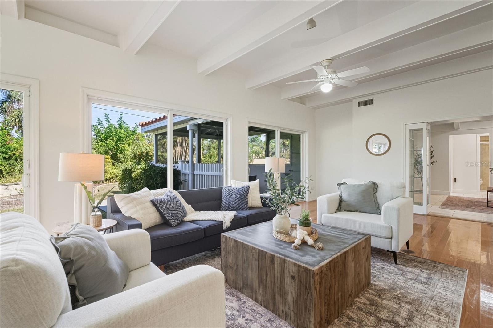 SOUTHBAY YACHT & RACQUET CLUB - Residential