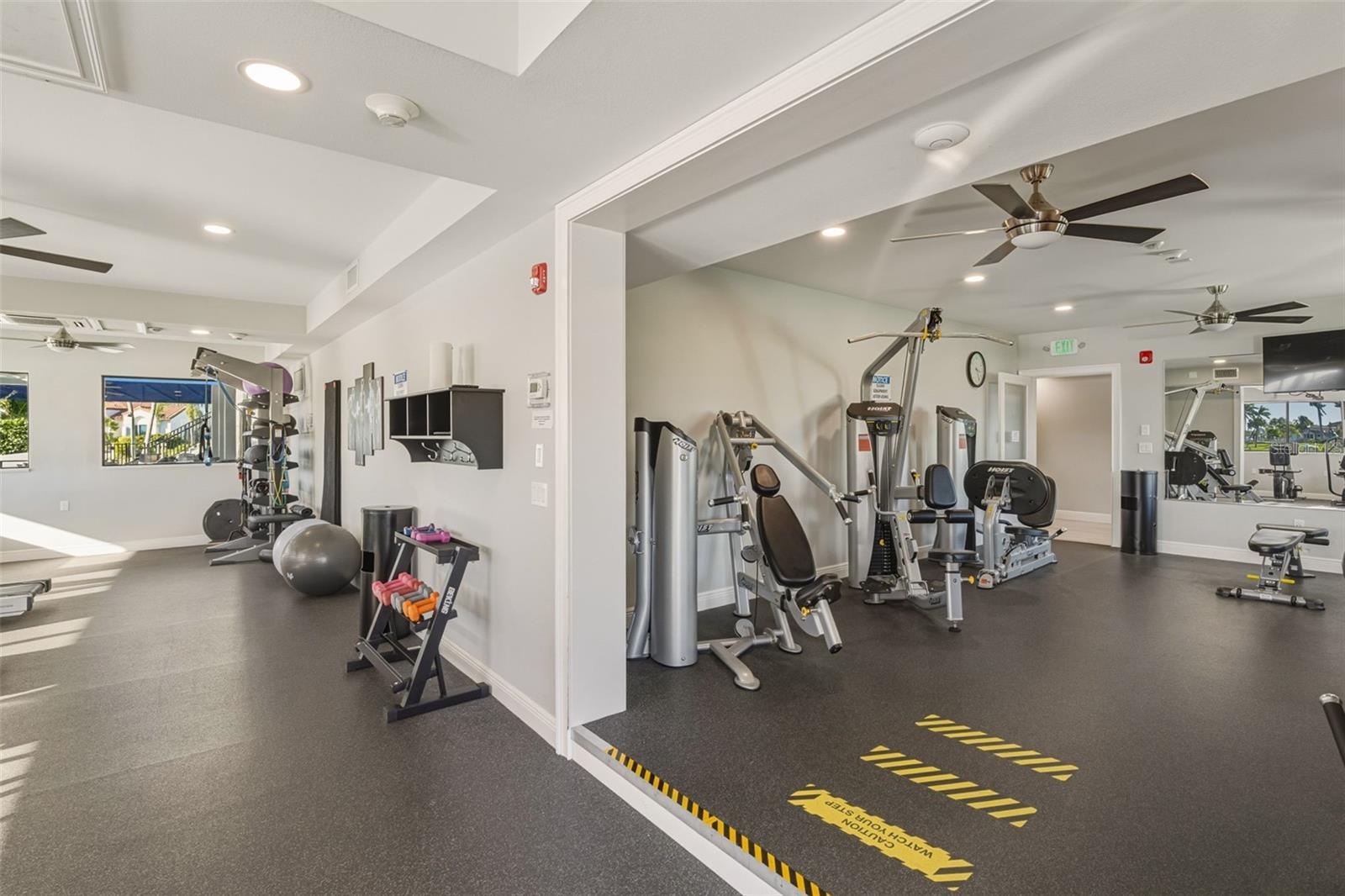 SOUTHBAY YACHT & RACQUET CLUB - Residential