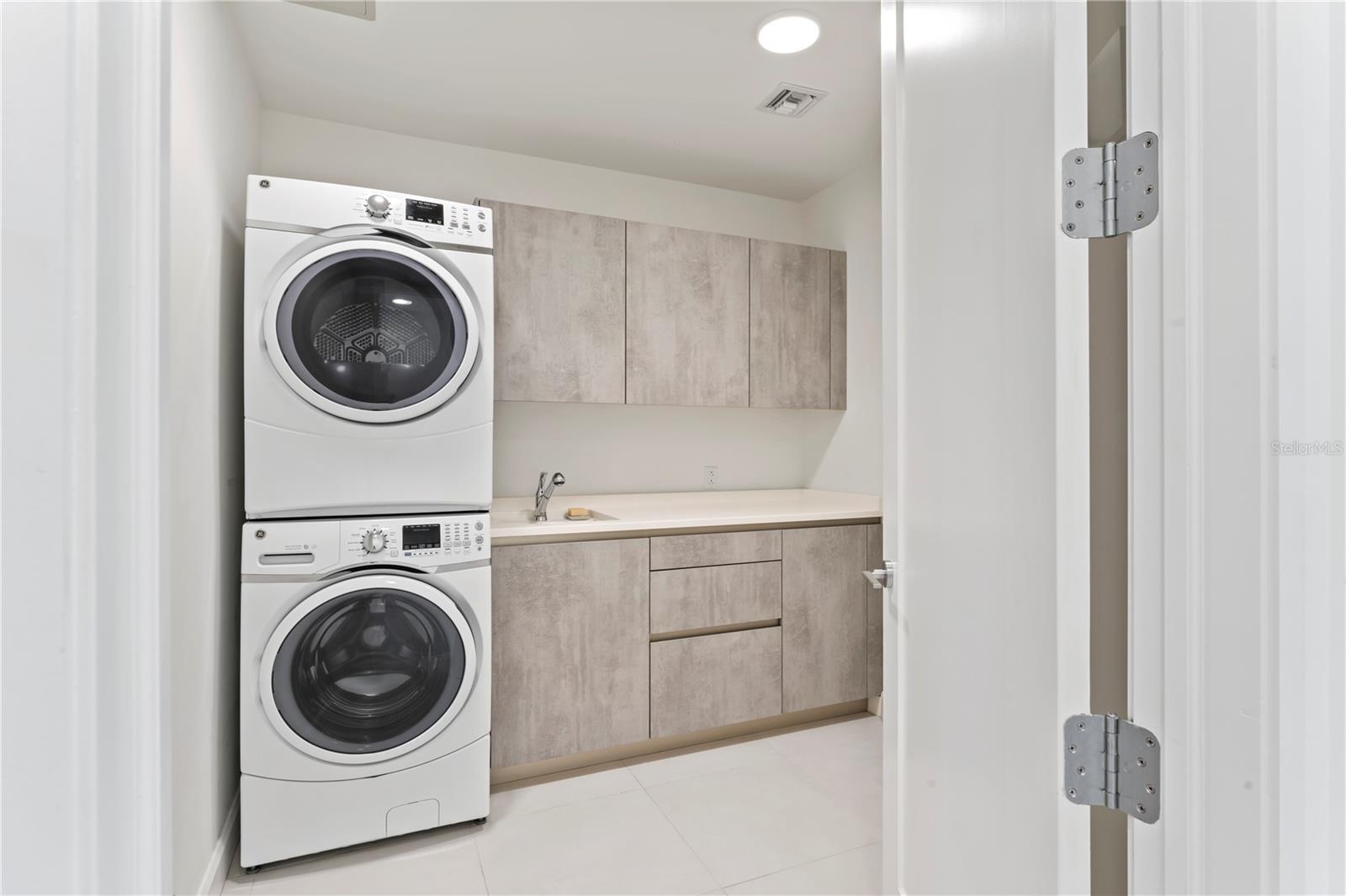 AQUATICA CONDO - Residential