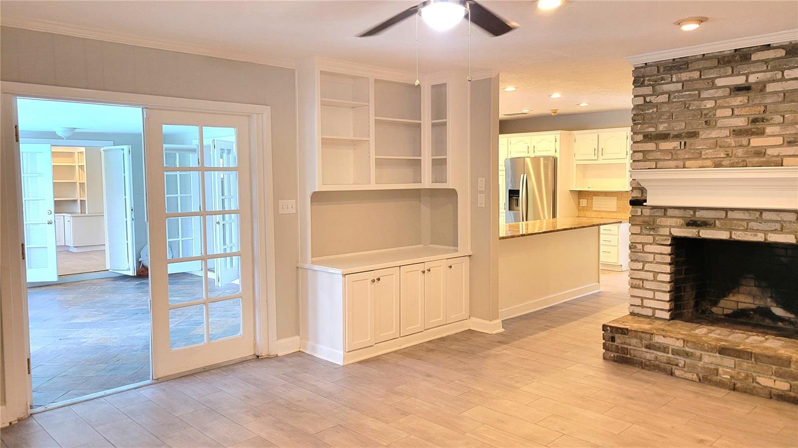 HILLS - Residential Lease