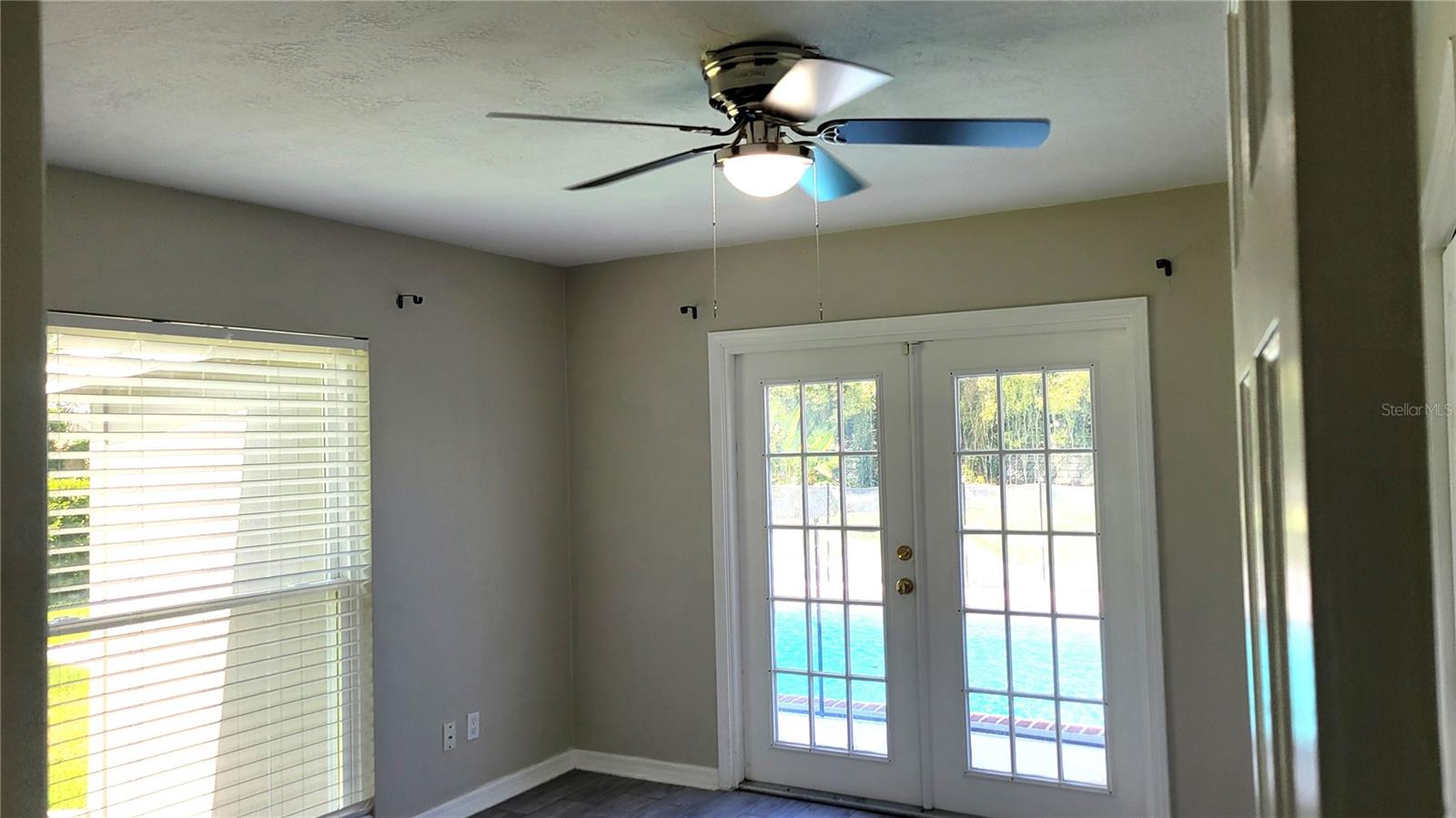 HILLS - Residential Lease