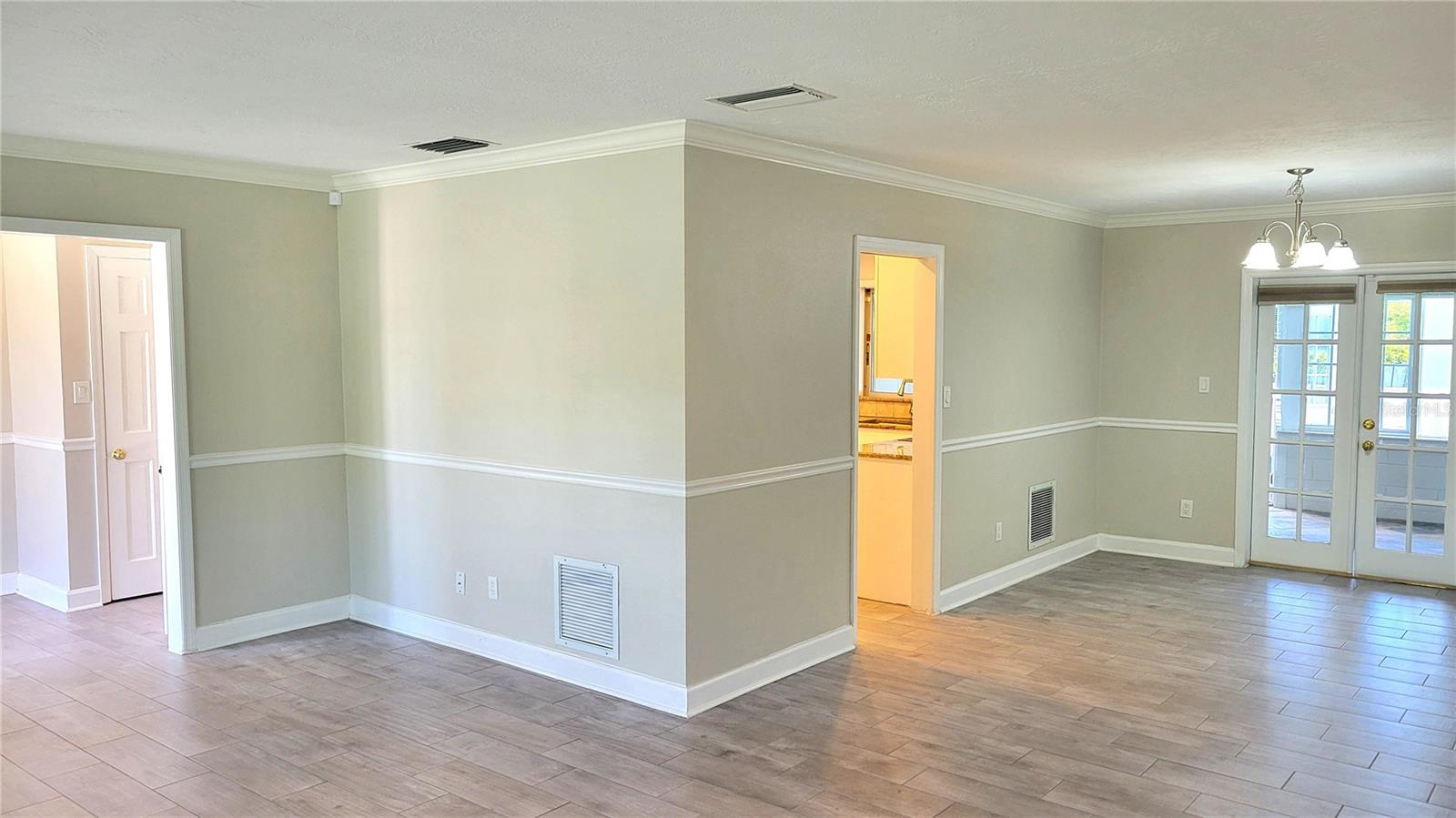 HILLS - Residential Lease