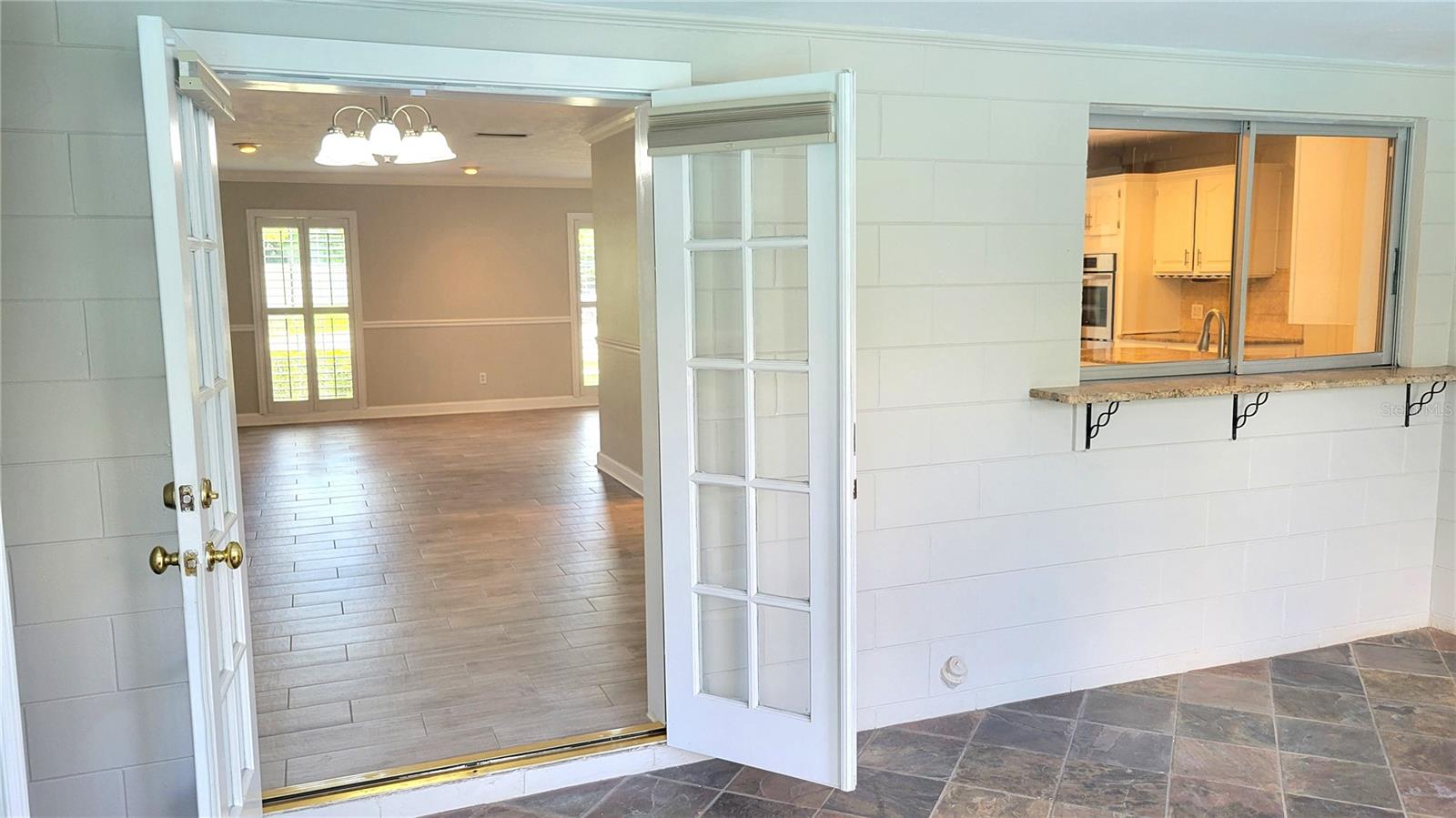 HILLS - Residential Lease