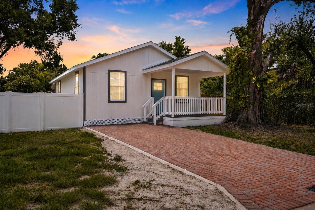 Photo of 7608 N Huntley Avenue, Tampa, FL 33604 (MLS # TB8523603)