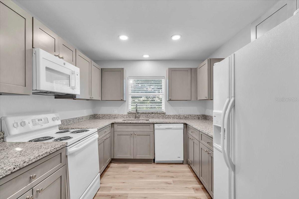 BROOKSIDE 4 - Residential Lease