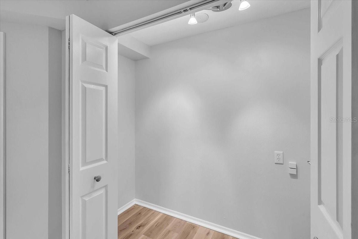 BROOKSIDE 4 - Residential Lease