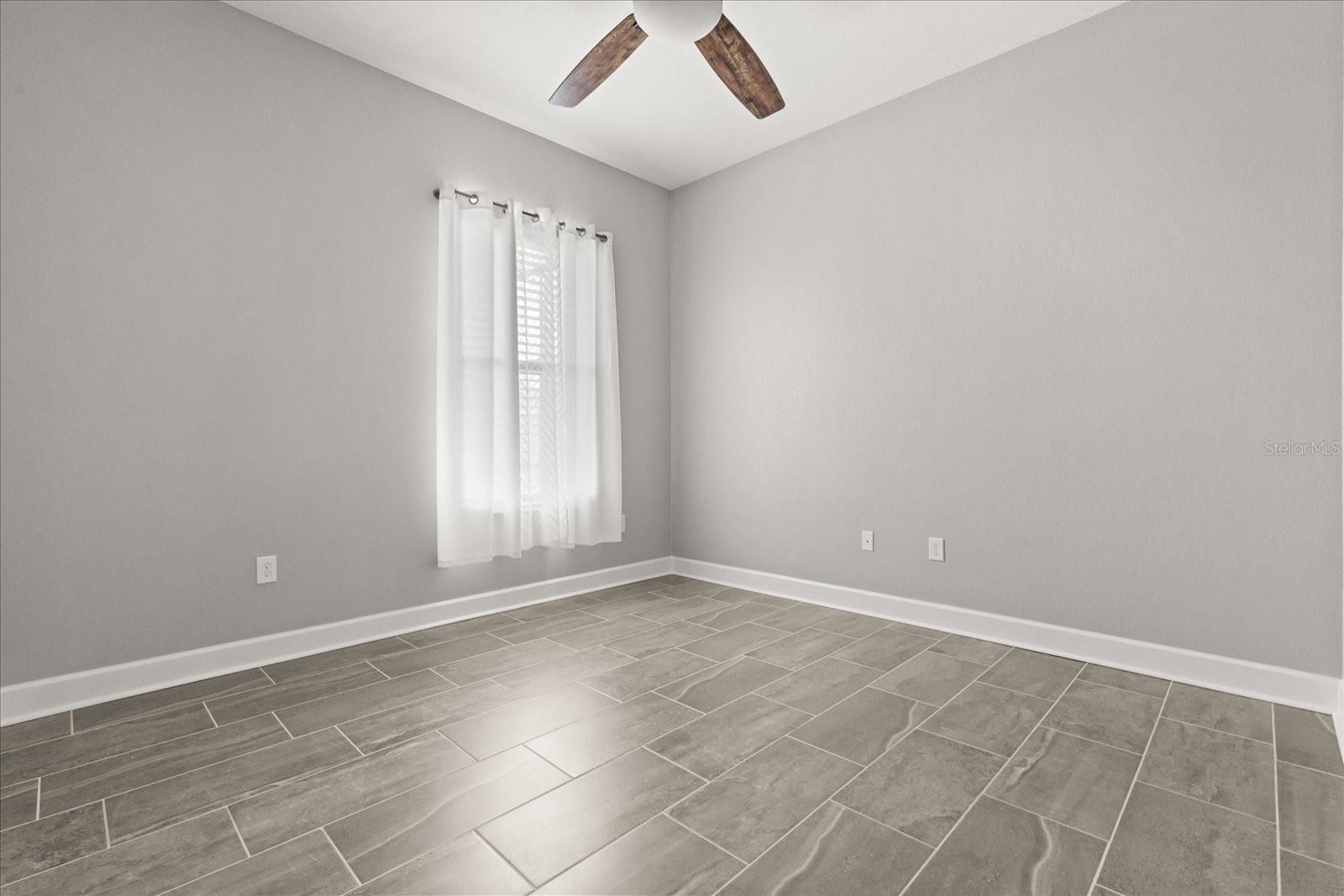 LAKE MARIANA RESERVE PH 1 - Residential