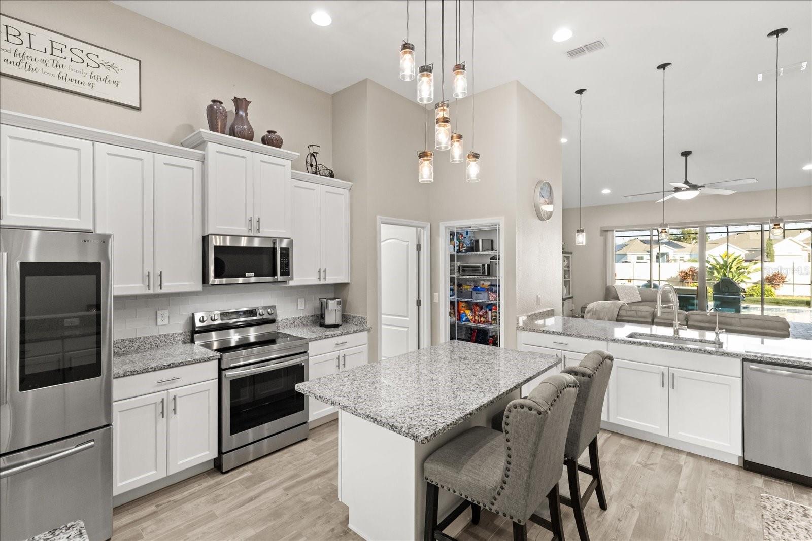 LAKE MARIANA RESERVE PH 1 - Residential