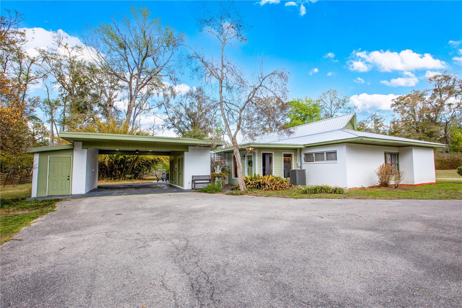 HELENA HEIGHTS - Residential