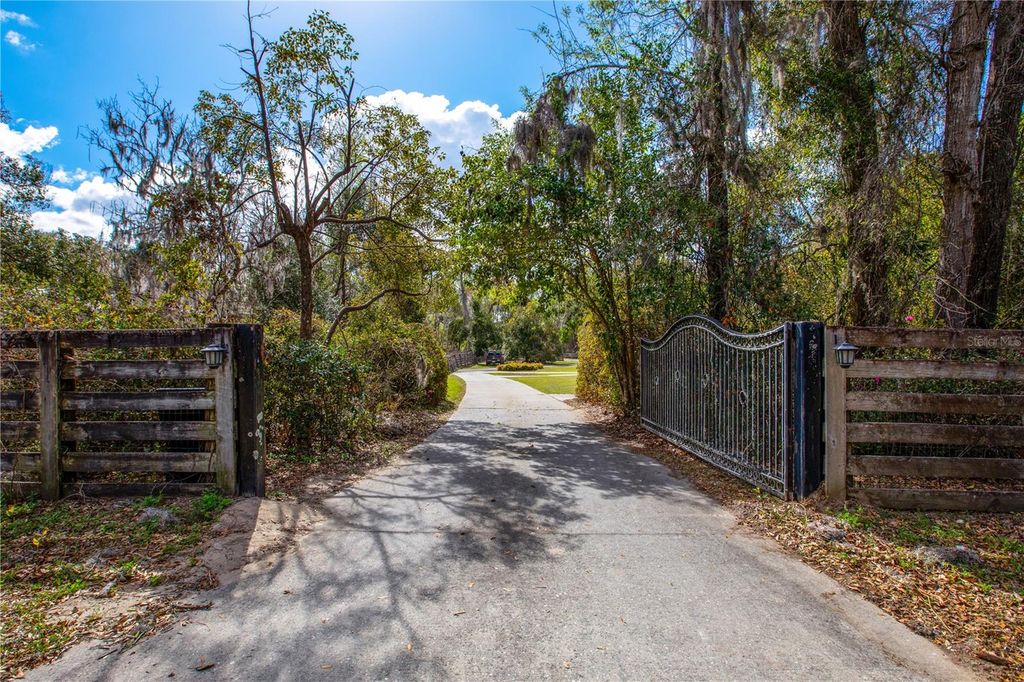 Photo of 12182 SW State Road 45, Archer, FL 32618 (MLS # GC538299)