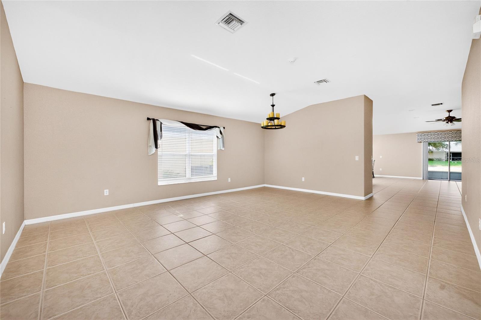 VENTURA VILLAGE - Residential