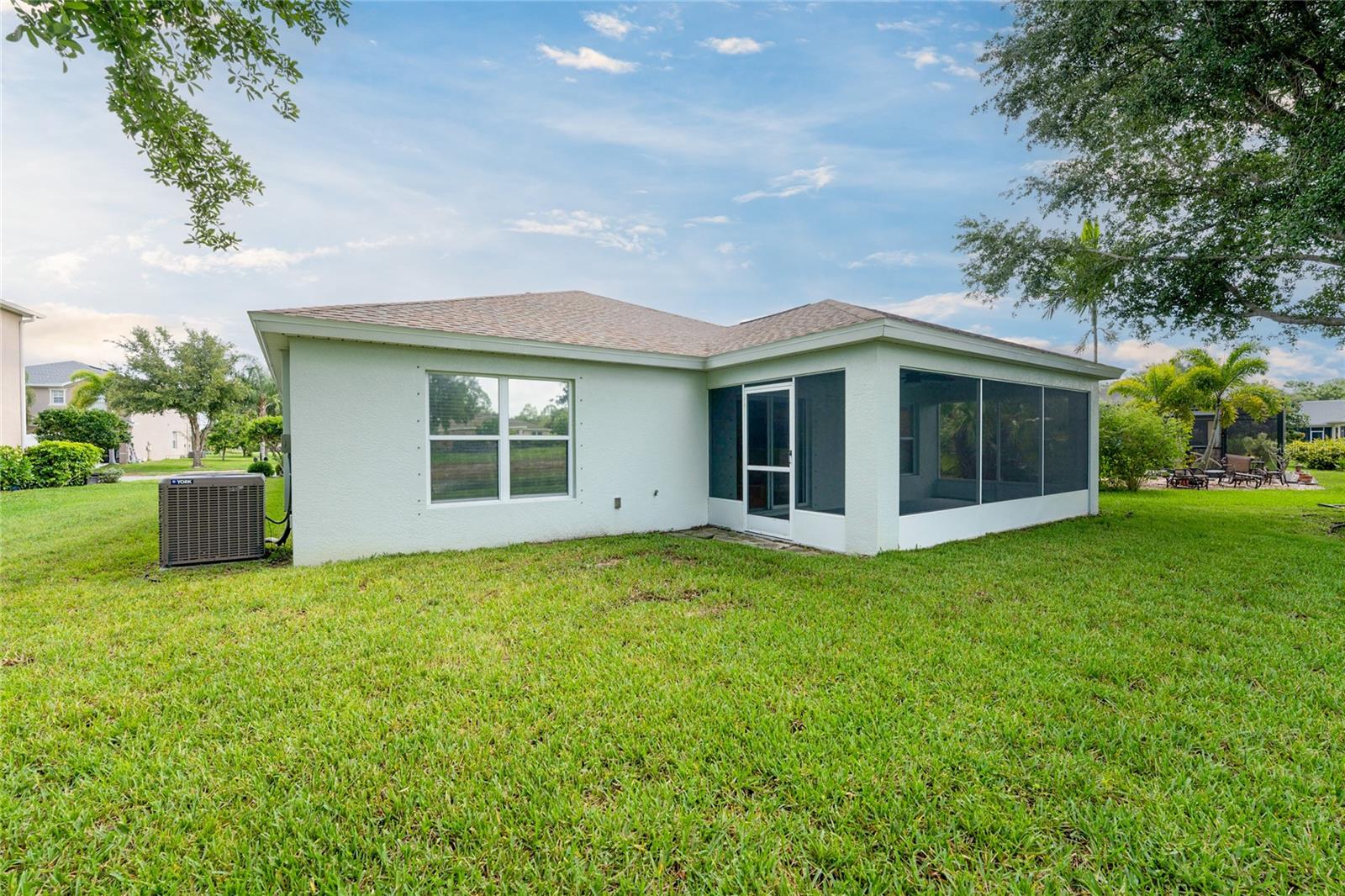 VENTURA VILLAGE - Residential