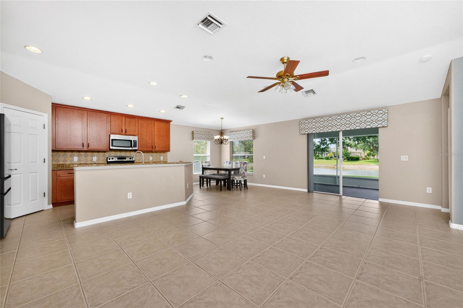 VENTURA VILLAGE - Residential