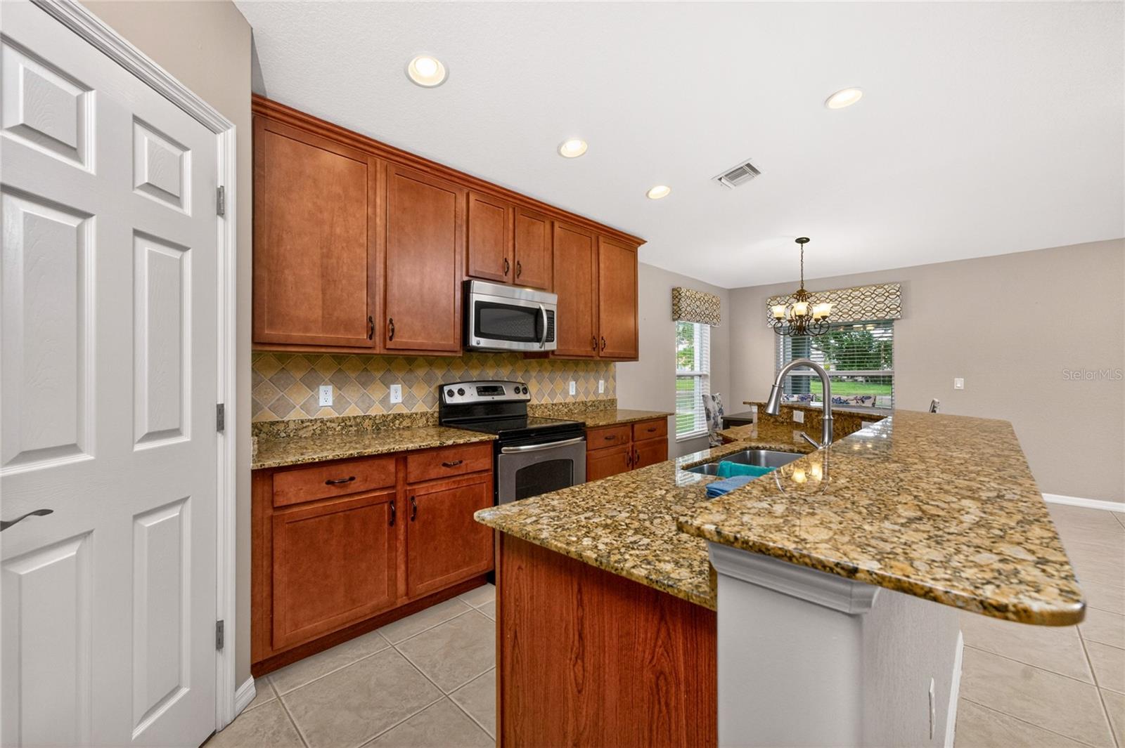 VENTURA VILLAGE - Residential
