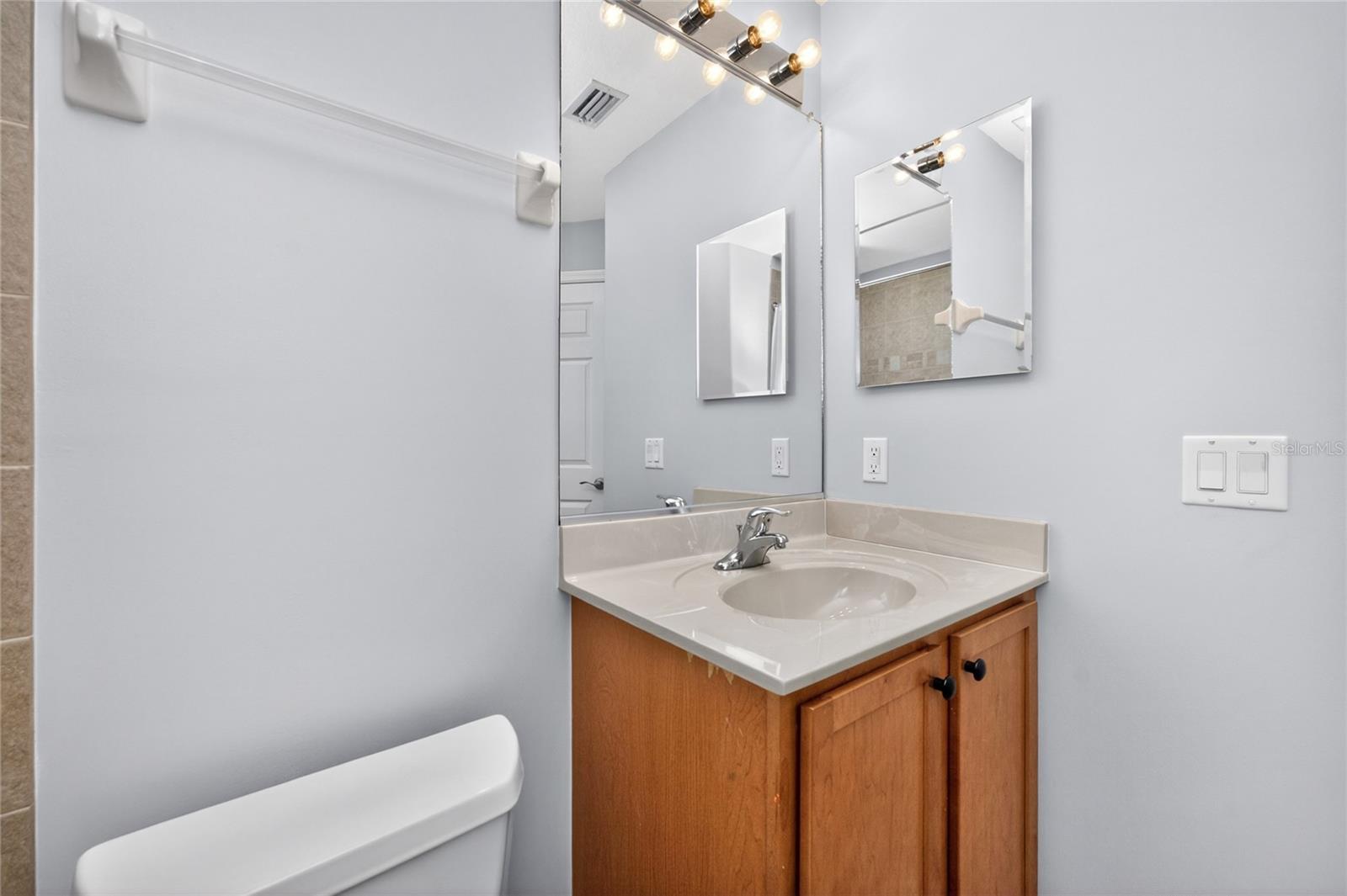 VENTURA VILLAGE - Residential