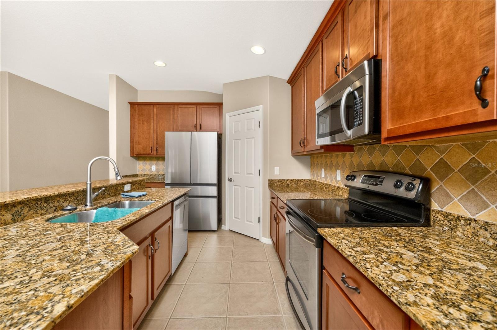 VENTURA VILLAGE - Residential