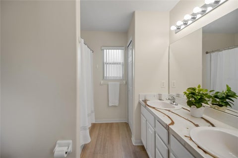 Tiny photo for 933 Eagles Landing, Leesburg, FL 34748 (MLS # G5119550)