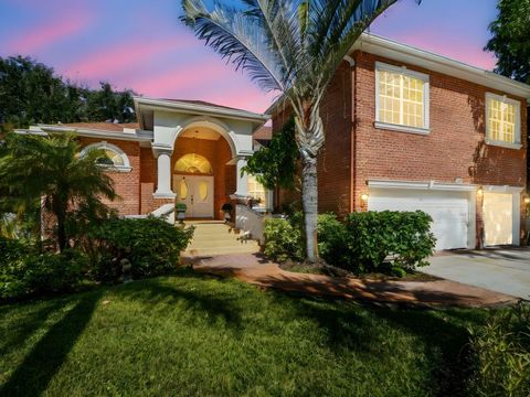 Photo of 1218 Castle Terrace, Tarpon Springs, FL 34689 (MLS # W7880511)
