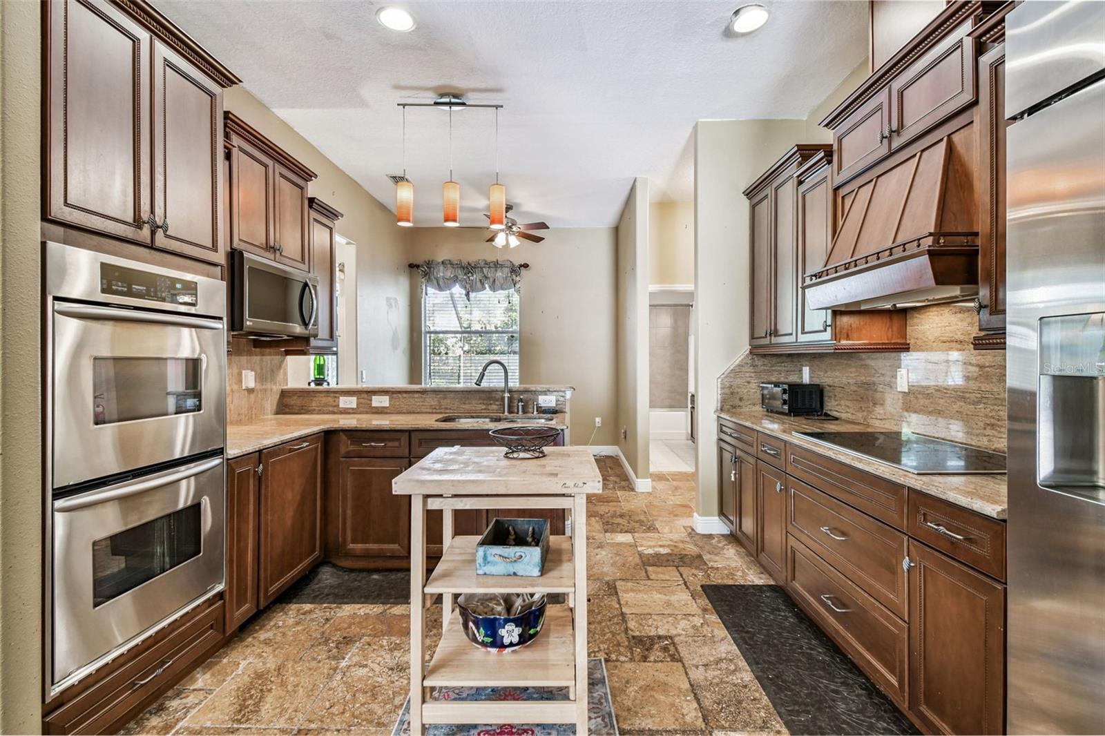 SUNSET HILLS - Residential