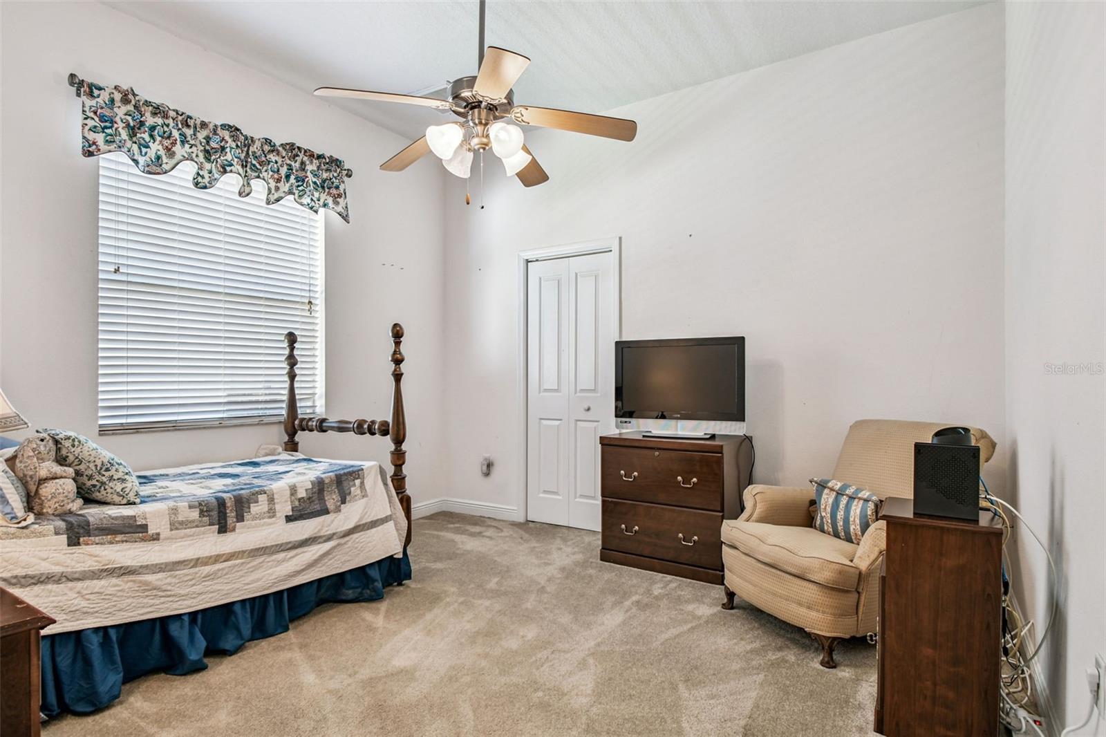 SUNSET HILLS - Residential