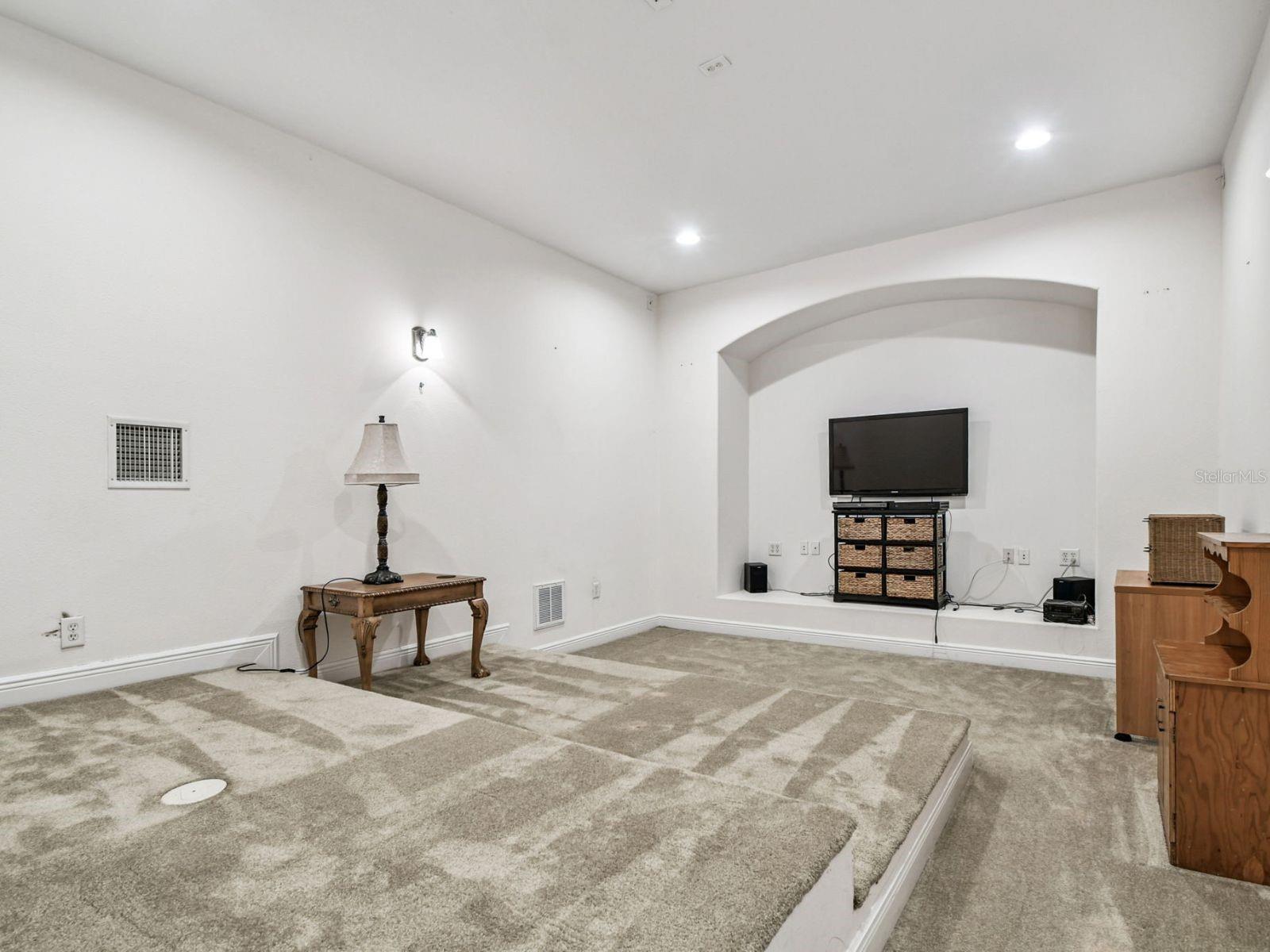 SUNSET HILLS - Residential