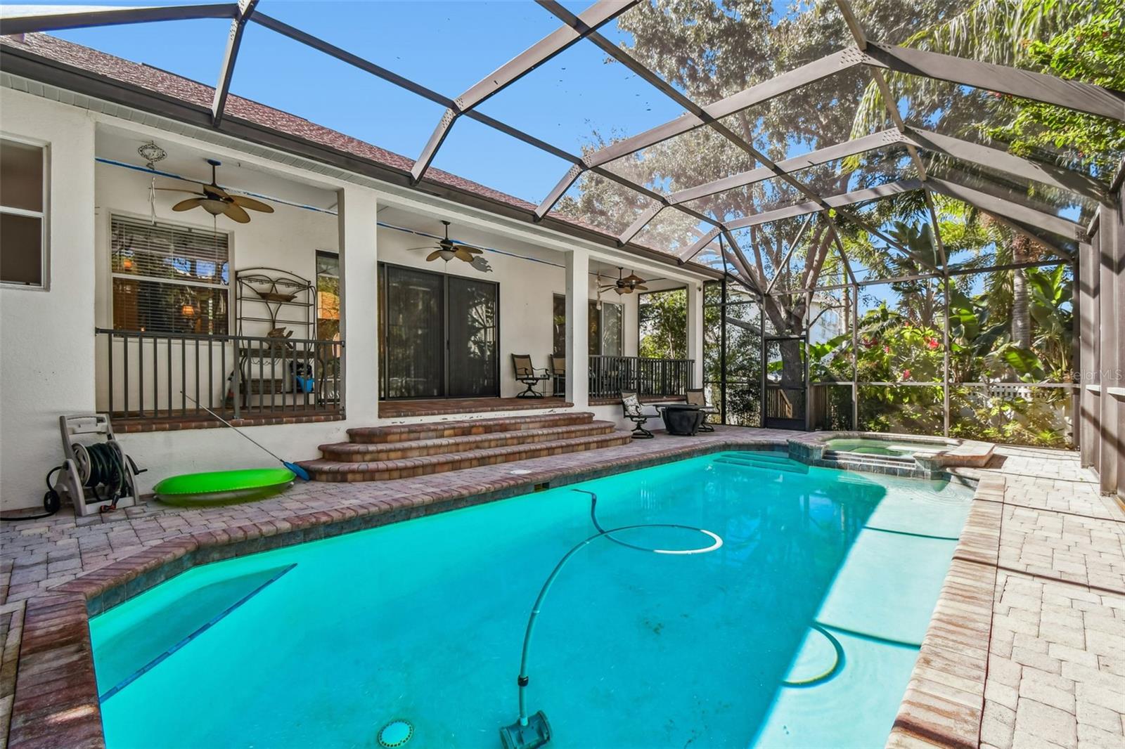 SUNSET HILLS - Residential