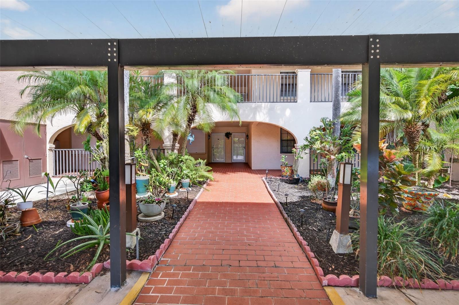 ROLLS LANDING PH 01 BLDG 08 - Residential