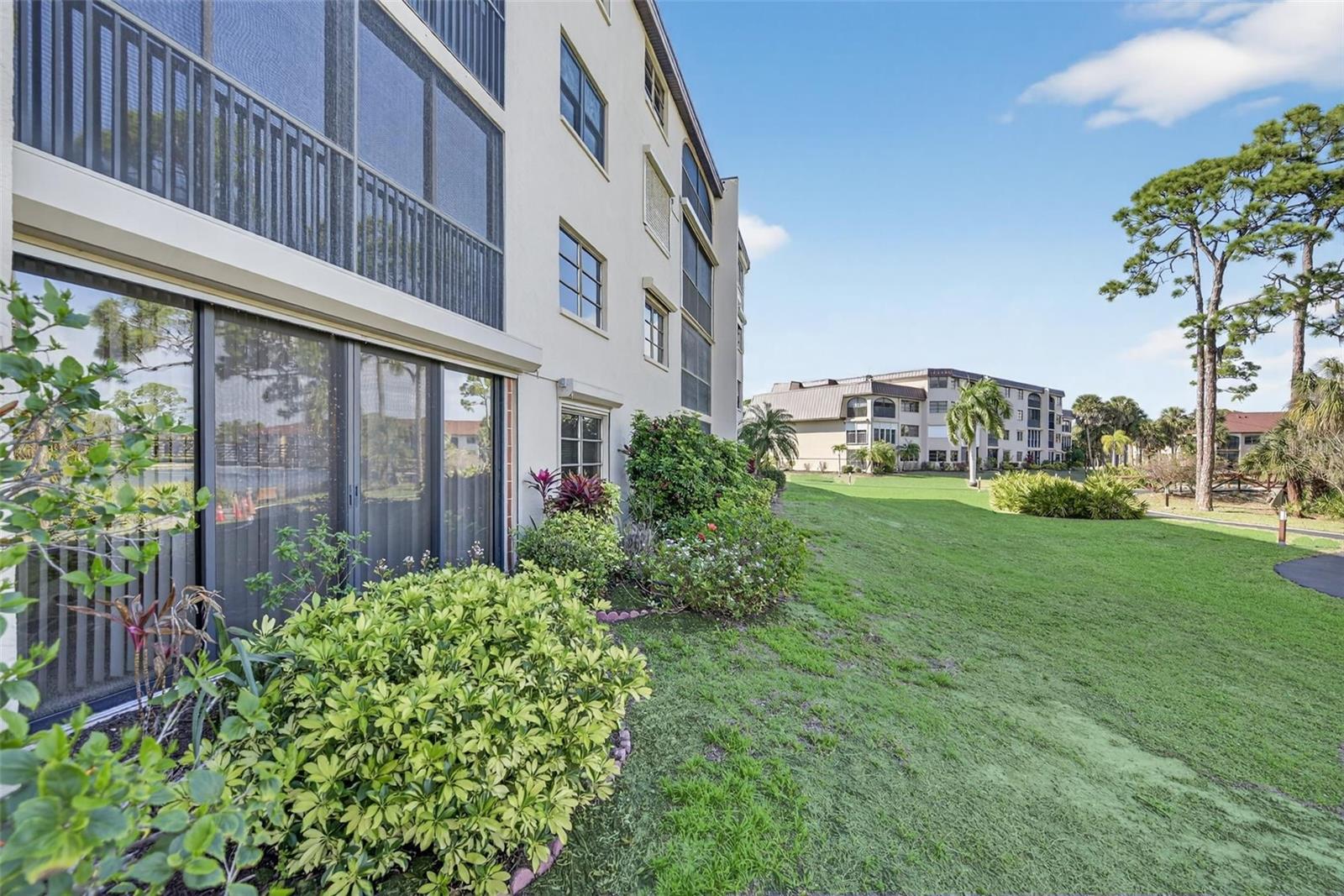 ROLLS LANDING PH 01 BLDG 08 - Residential