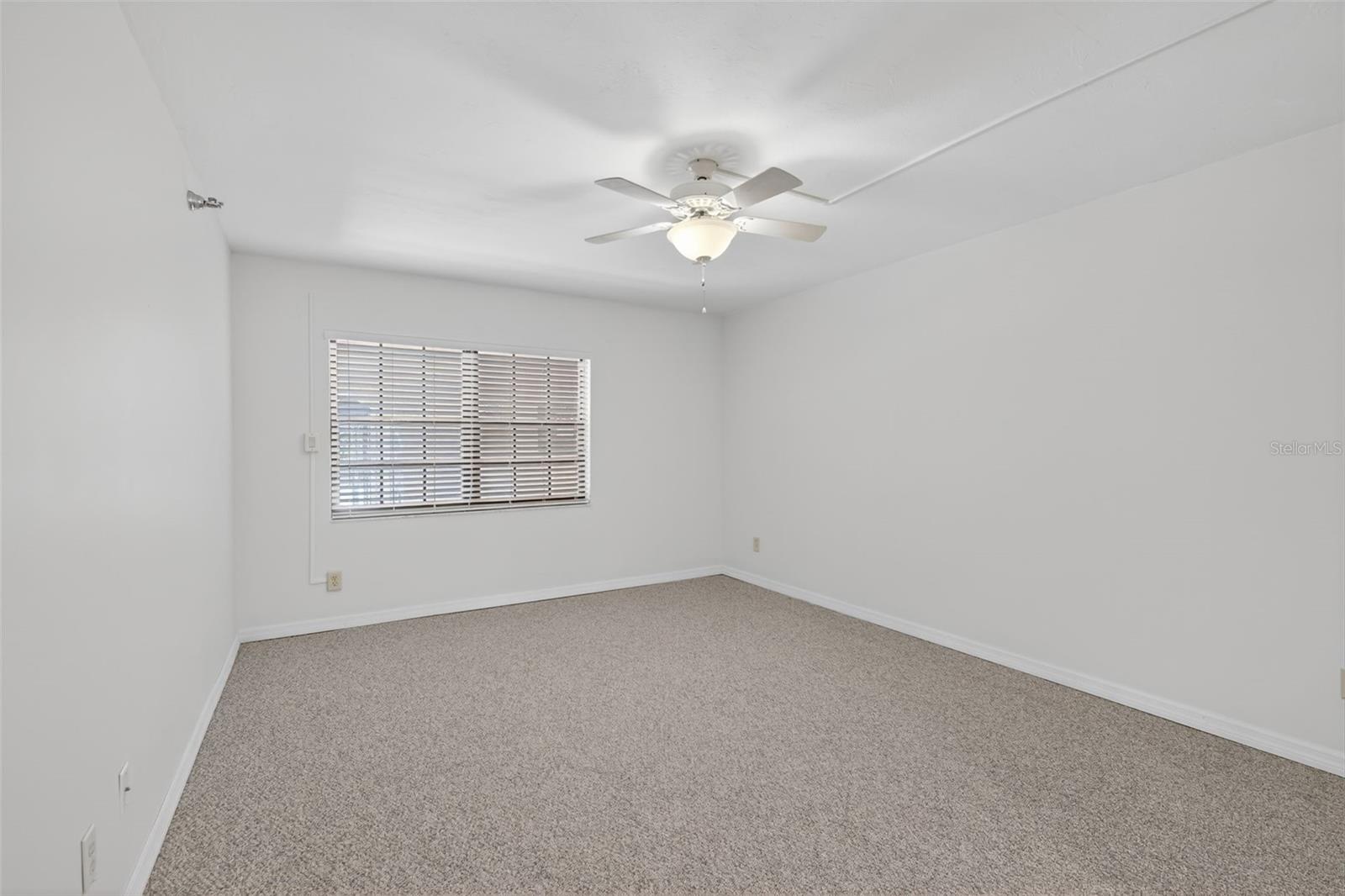 ROLLS LANDING PH 01 BLDG 08 - Residential